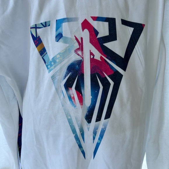 NWOT-Marvel hoodie adult White Spiderman Miles Morales Artist. - Picture 6 of 7